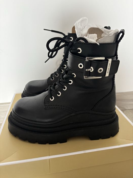 Ghete Michael kors colby piele( noua colectie)