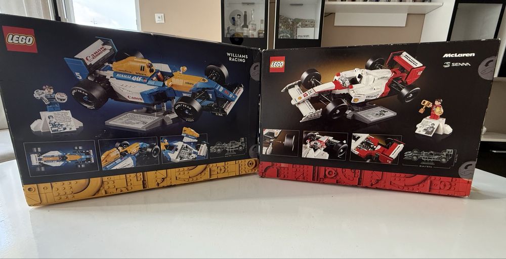 Lego icons 10330 and 10353