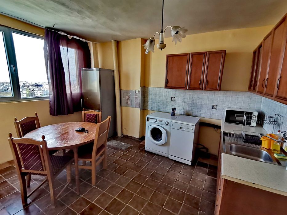 Дава се под наем Тристаен апартамент в Бургас, Център - 90 кв.м за 306 € - Снимка #6