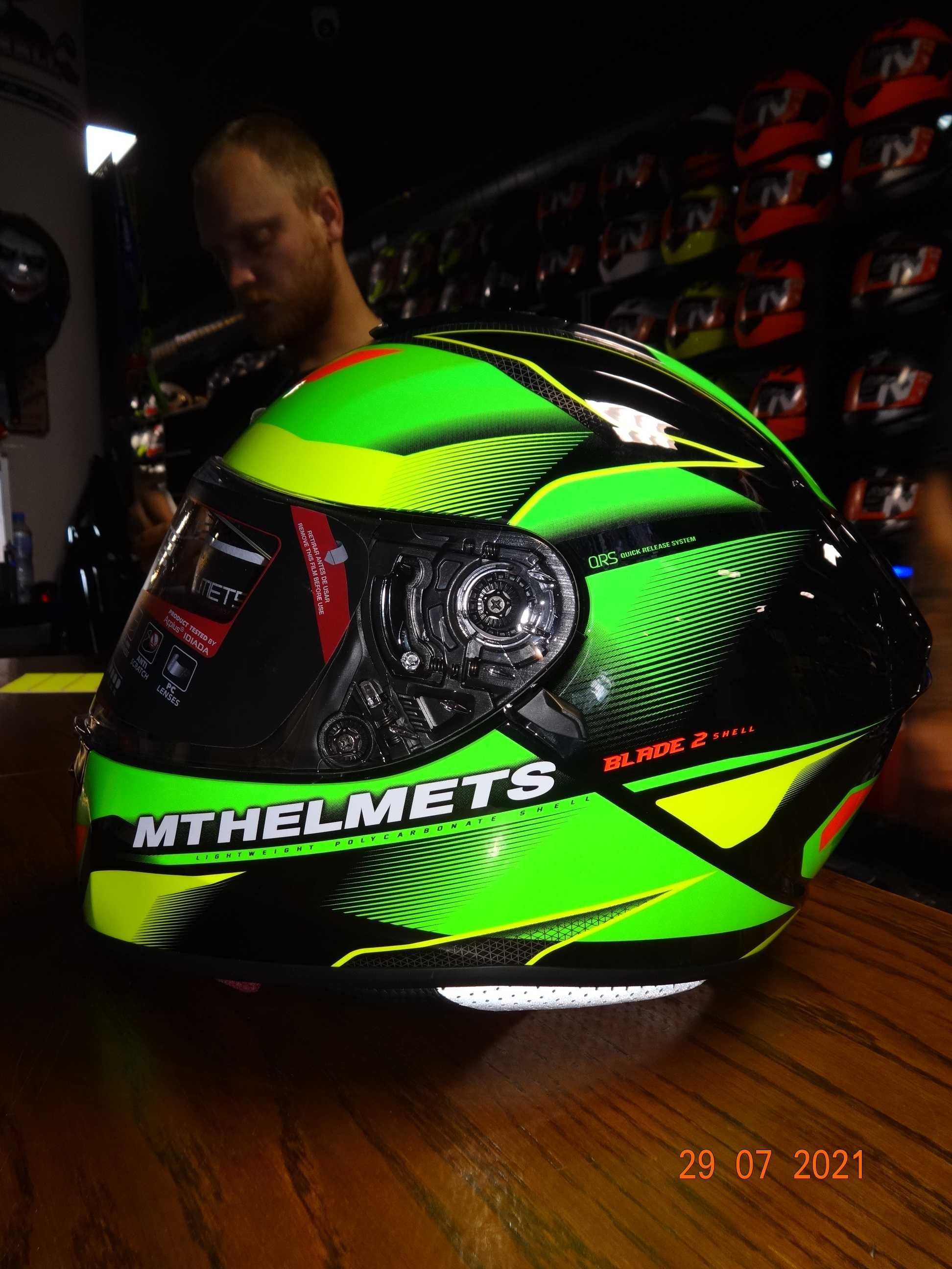 каска MT Helmets каска Blade 2 SV FUGUE пистова мото каска тъмни очила