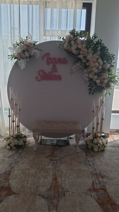Decoratiuni si aranjamente florale nunta