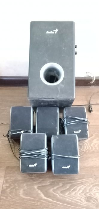 Сабуфер с колонками. 7000тг