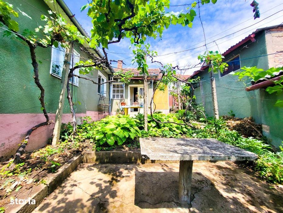 Casa 3 camere, Strada Izvorului, 306mp curte