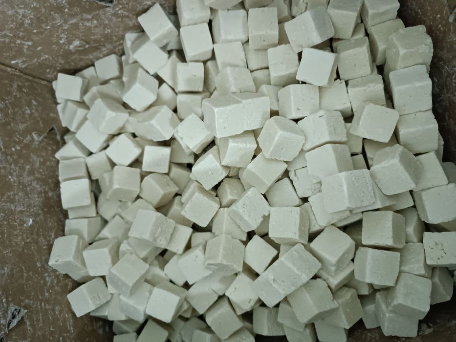 Курт оптом 1400тг за кг