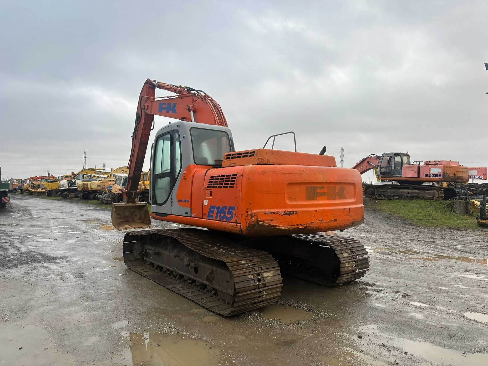 Dezmembrez excavator Fiat Kobelco E165 New Holland