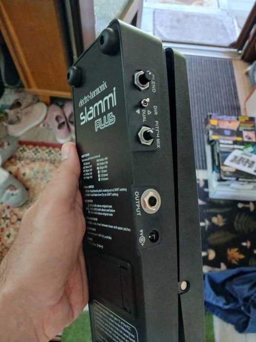 EHX Slammi Plus - Pitch Shifter/Whammy (pedală efecte pentru chitară)