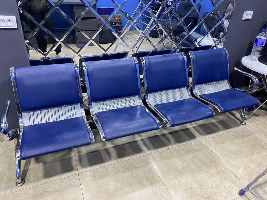 Кресло 4 стулчик с 4 местой диван