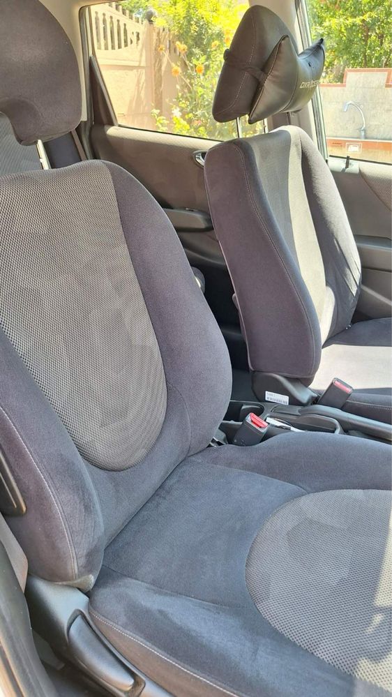 Honda Jazz,бензин,автоматик + 4бр. зимни гуми с джанти