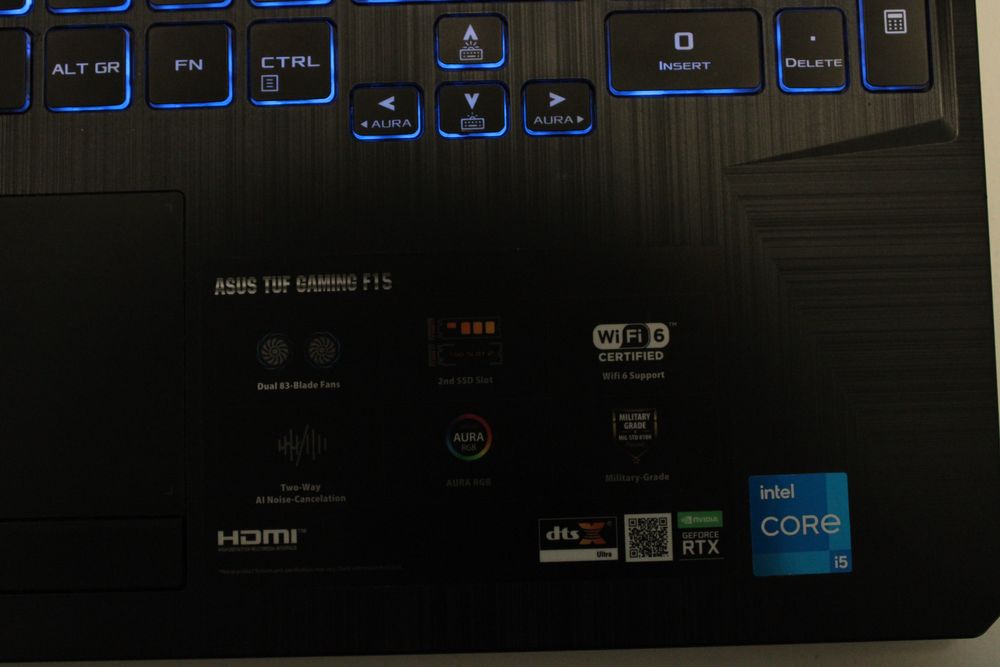 Vând Laptop Gaming ASUS TUF F15 FX506HC cu procesor Intel® Core™ i5