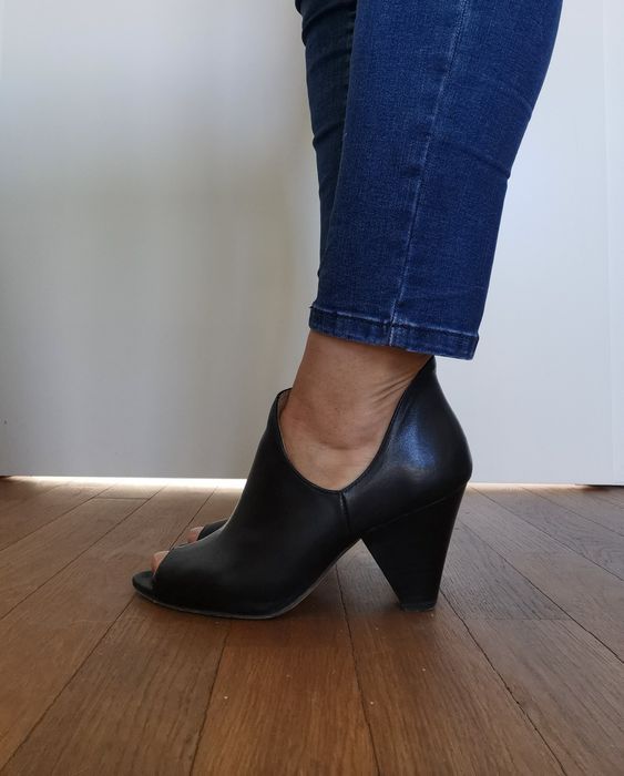 Botine decupate Matt Bernson 38