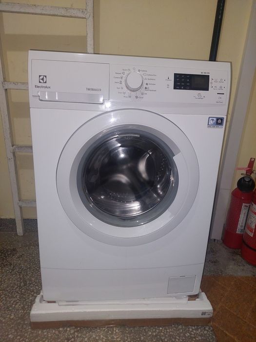 mașină de spălat haine