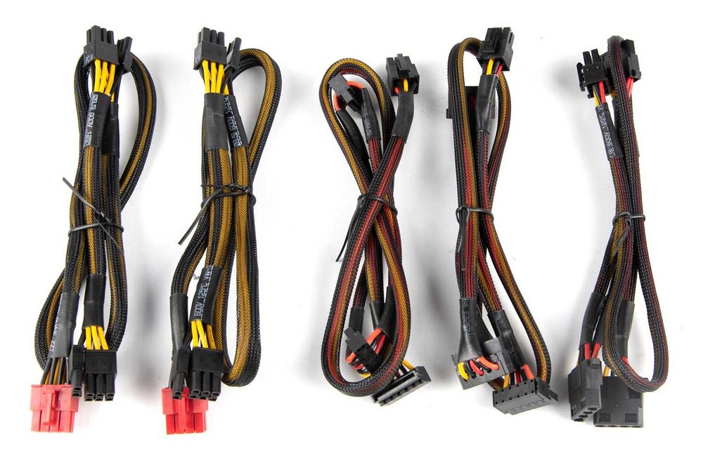 Захранване Chieftec POWER SMART GPS-750C 750W 80+Gold всички кабели
