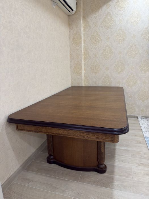 Продается стол в хорошем состоянии!