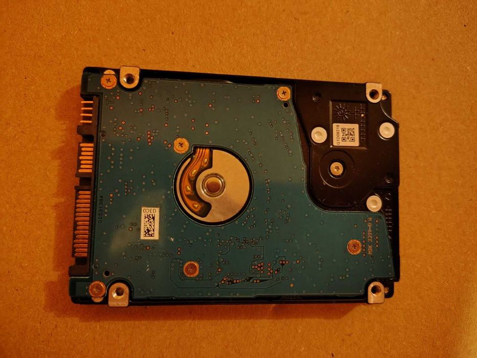 1TB HDD / Хард диск Toshiba 2.5''