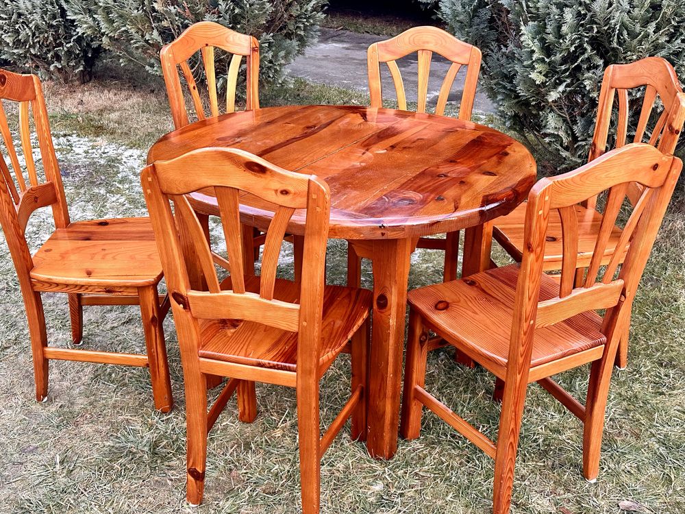 Masa din lemn masiv cu 6 scaune