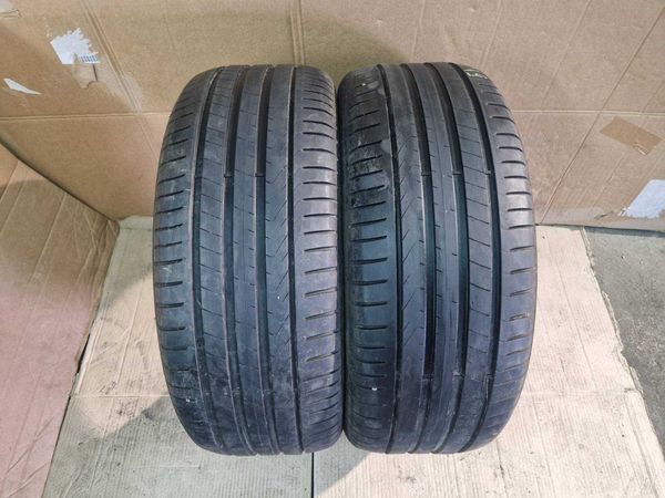 2 Pirelli R19 255/45/ 
летни гуми DOT0421