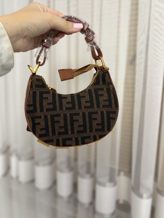 Mini чанта-Fendi с естествена кожа