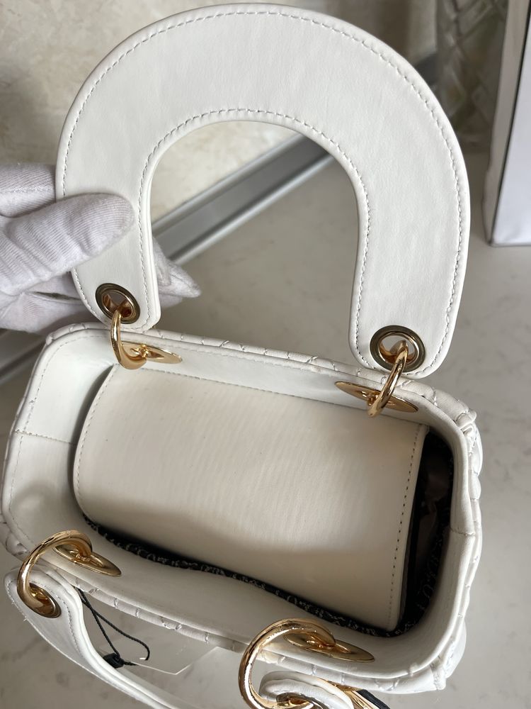 Чанта Mini Lady Dior бяла