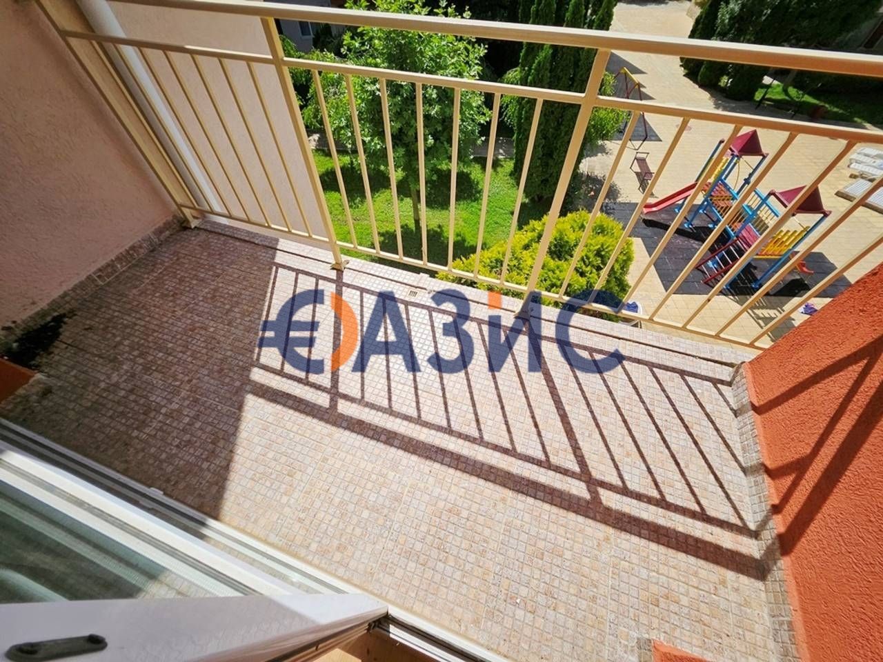 Продава се Едностаен апартамент в к.к. Слънчев бряг - 33 кв.м за 1016 €/кв.м - Снимка #12