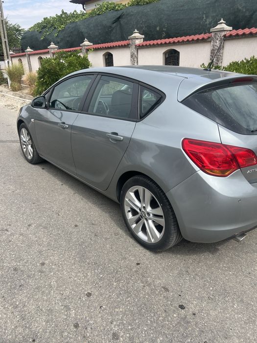 Opel astra j 2011 1.4 benzina ,91.000 km