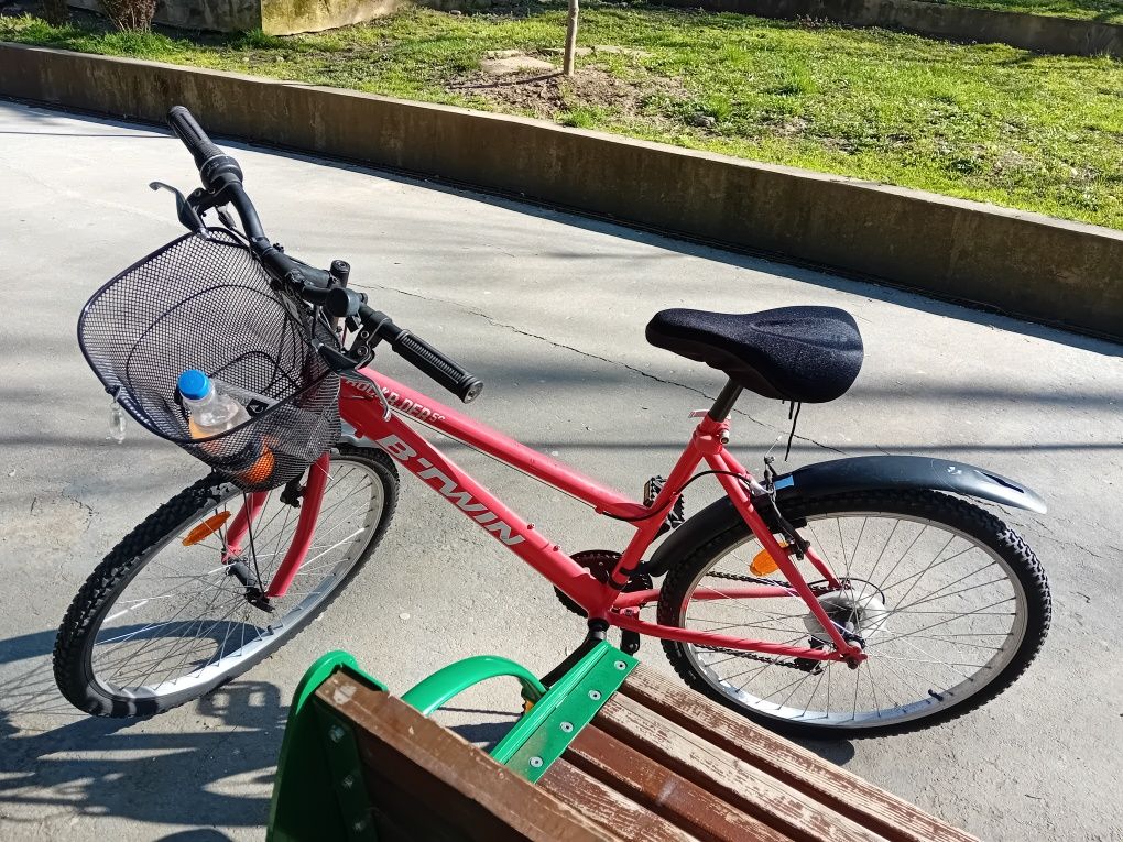 Bicicleta B Twin roșie stare foarte bună