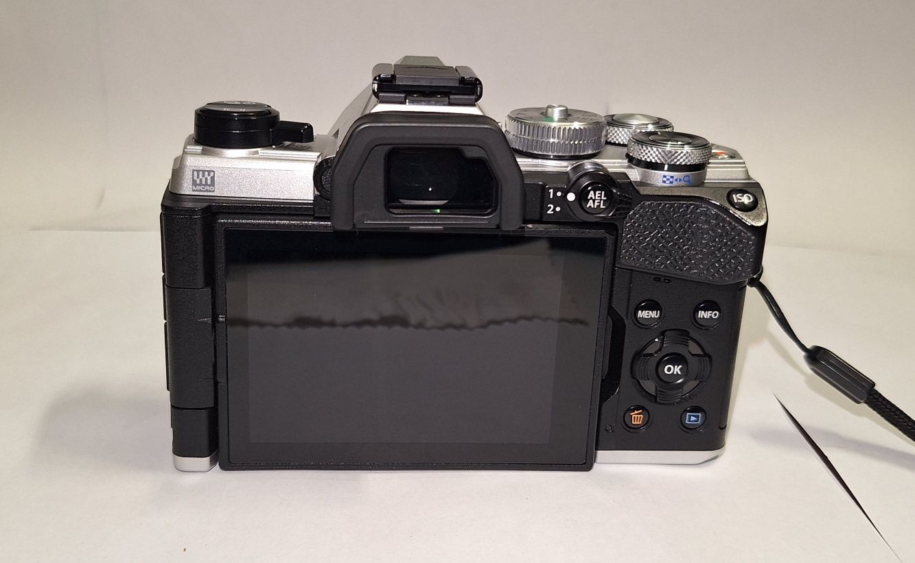Vand
OM System OM-5 . 
Olympus om5