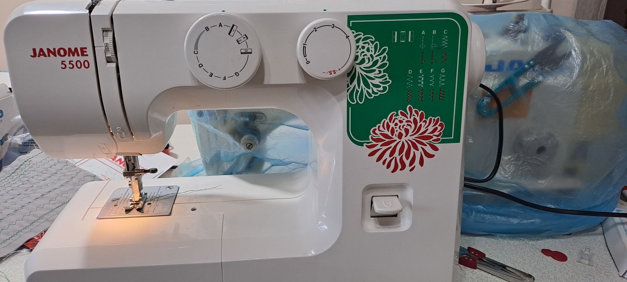 Швейная машинка Janome 5500