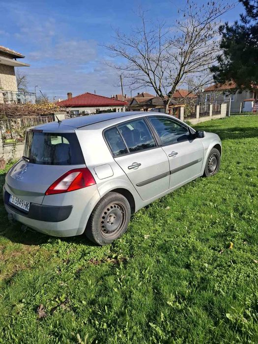 Лека автомобил Renault Meganе
