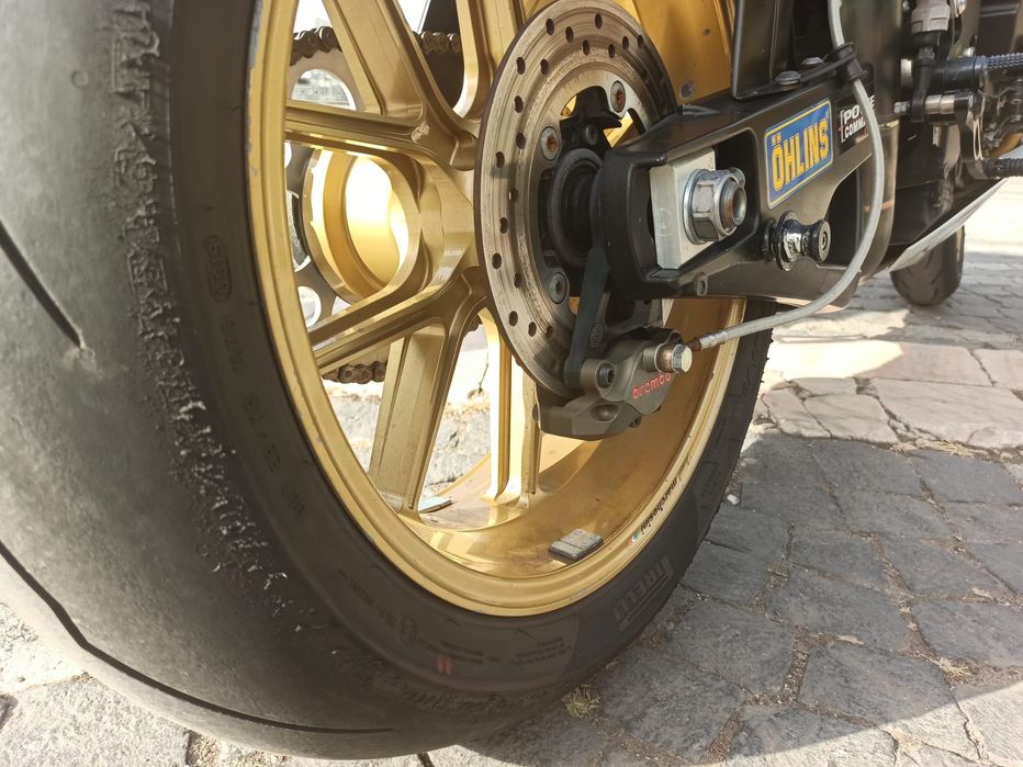 Yamaha R1 - 2009
