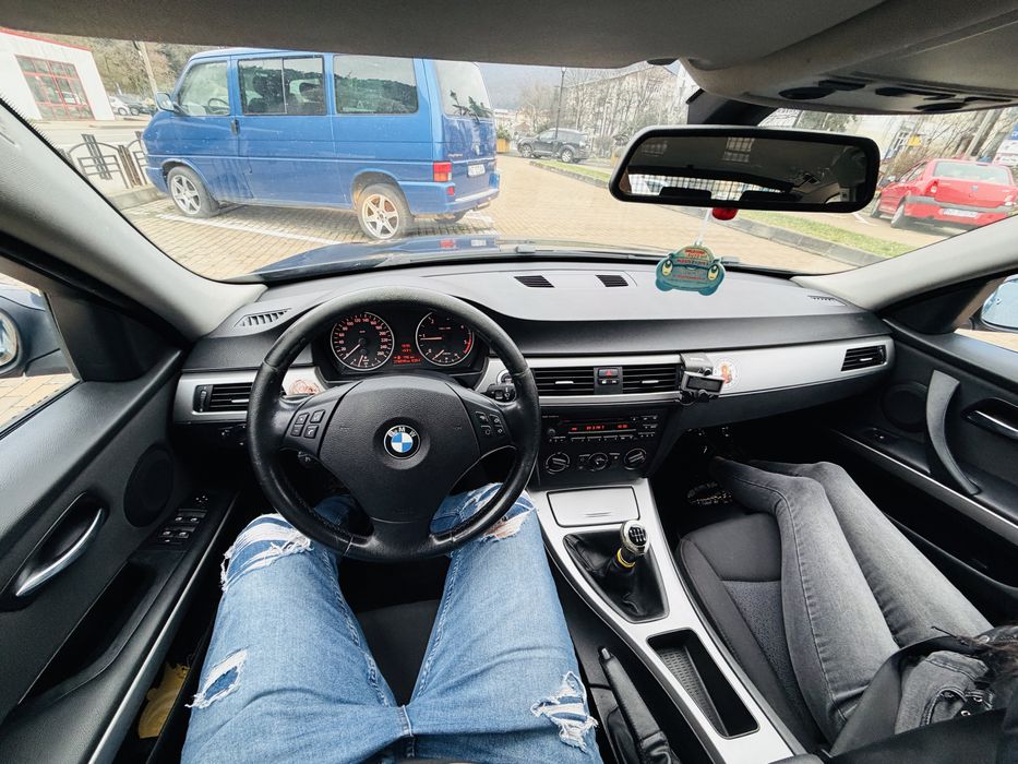 BMW  (E91) 2.0 Diesel