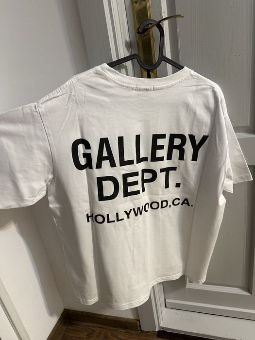Tricou Gallery Dept