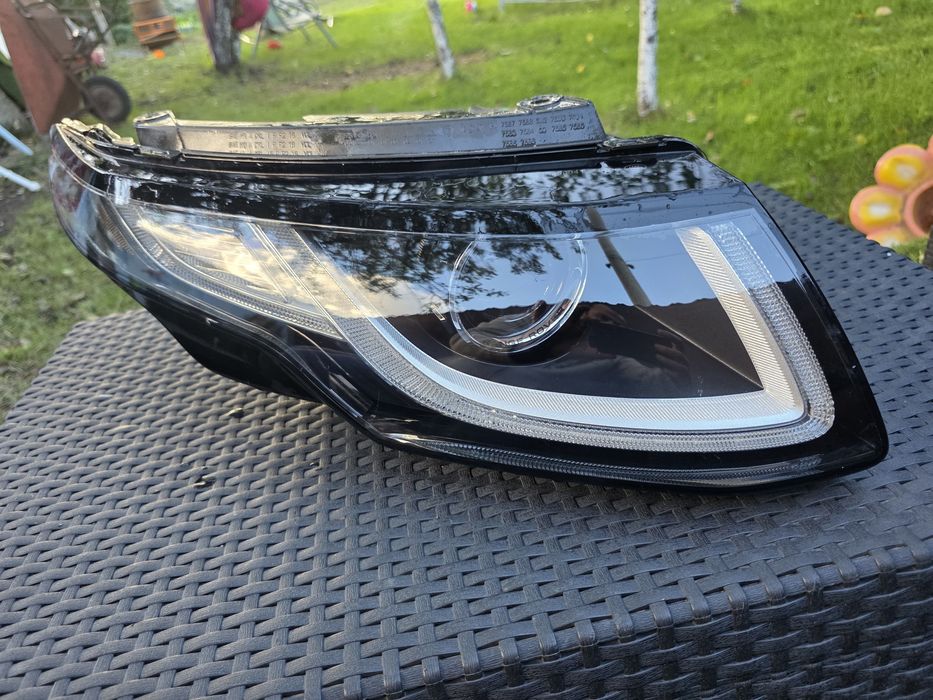 Vand far led  dreapta faruri  range rover evoque