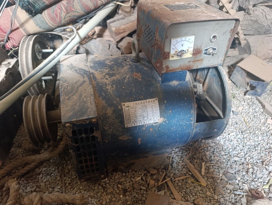 Асинхронныи электро генератор 15 квт  3 фаз