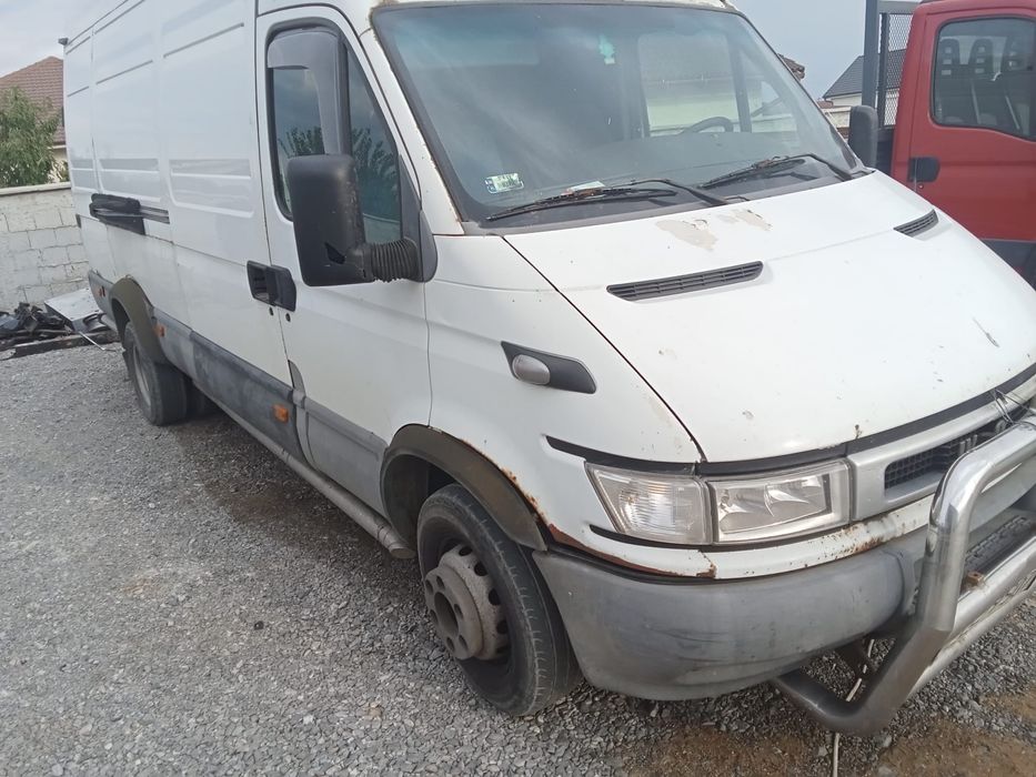 Dezmembrez Iveco 6.5 t