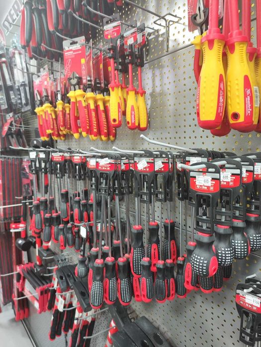 Диэлектрические отвертки, плоскогубцы, длинногубцы,бокорезы,Рассрочка!