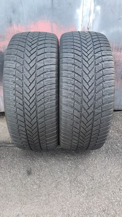 2бр. зимни гуми 275/45/21 Bridgestone Blizzak LM 005
dot22
6.7mm
Добро