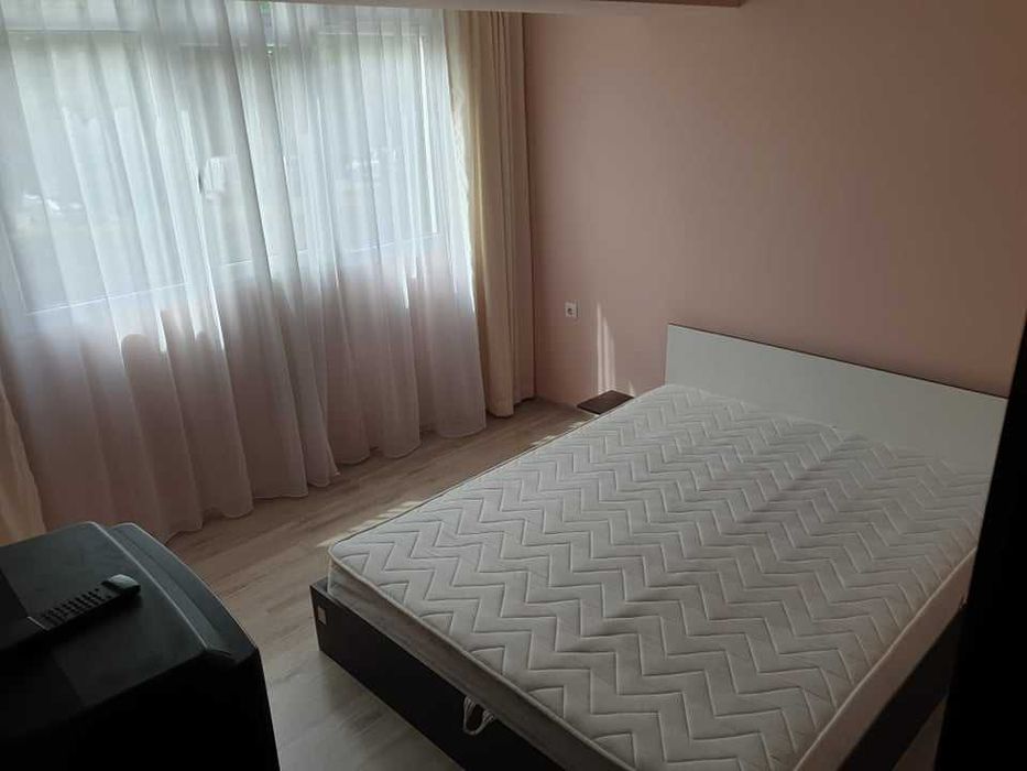 Дава се под наем Тристаен апартамент в Бургас, Славейков - 68 кв.м за 357 € - Снимка #6