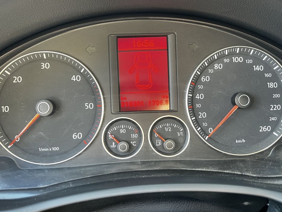 Golf 5 1.9 BLS 2800€