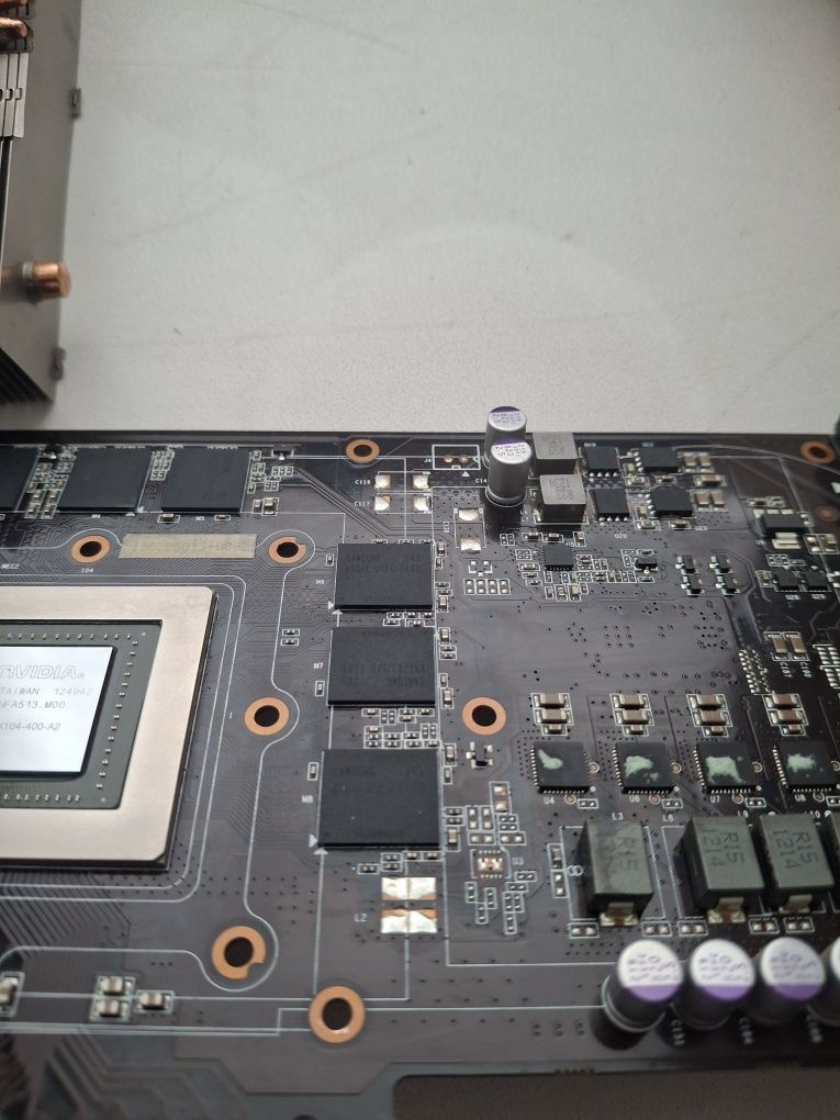 Продам нерабочую видеокарту Geforce gtx 680