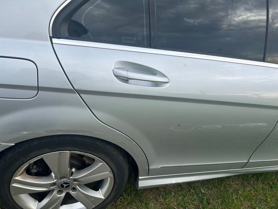 Oferta! Mercedes Benz c220 3400 €