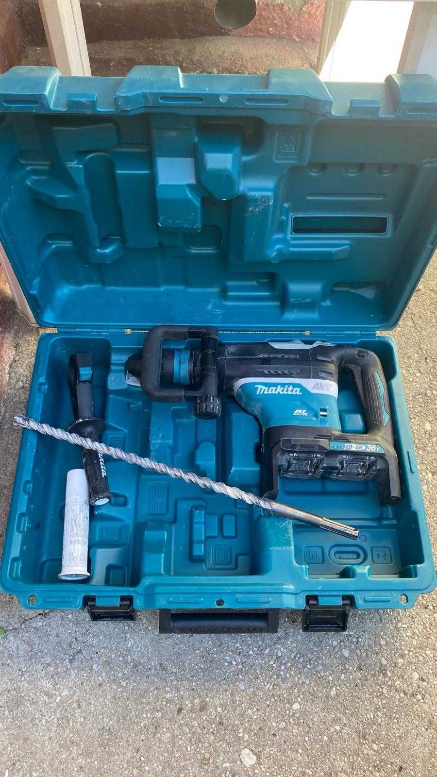 Ciocan rotopercutor SDS Max Makita pe acumulator 36v DHR400Z