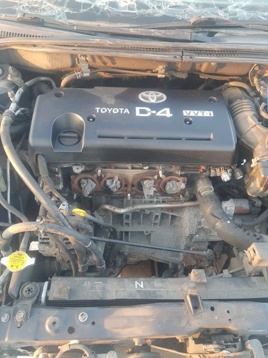 Тойота авенсис т250 Toyota  avensis  t250 1az-fse  2.0 бензин
