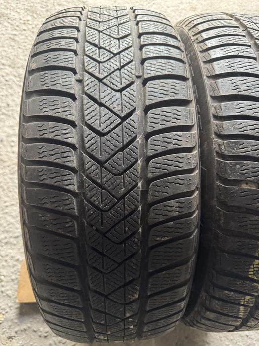 225/55/17 M+S PIRELLI 2022 , stare foarte buna !