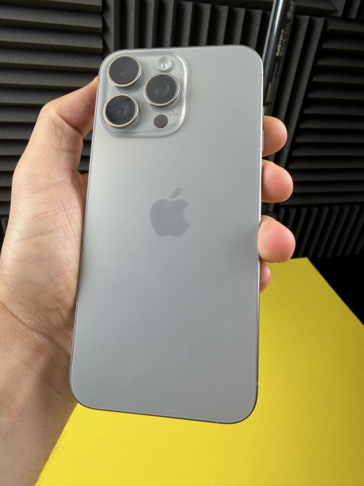 iPhone 15 Pro Max 256 GB Natural Titanium
