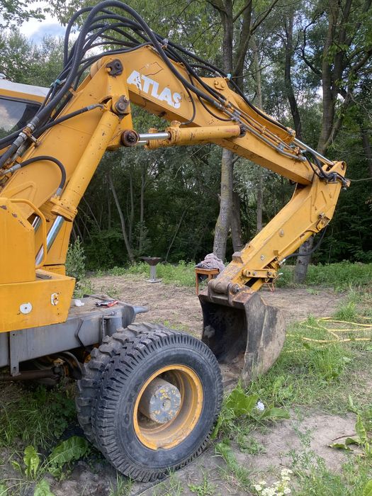 Excavator atlas in stare buna de functionare
