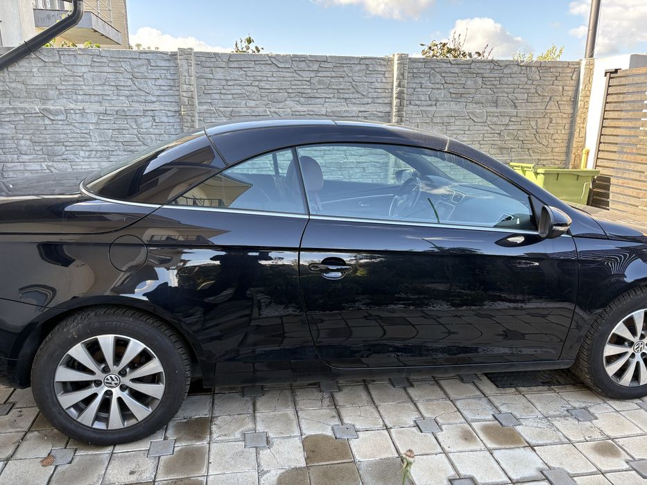 Volskwagen Eos.