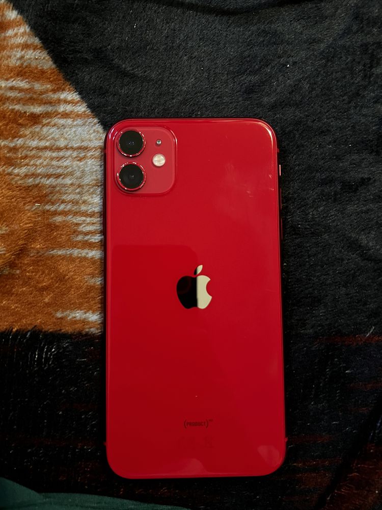 Vand/Schimb iPhone 11 Red