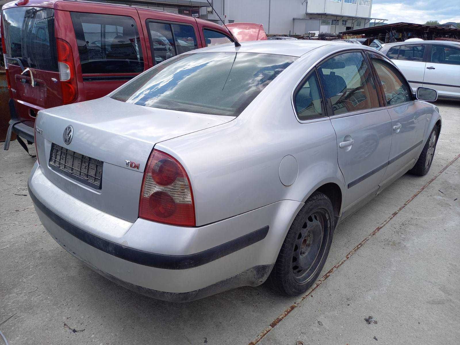 VW PASSAT 5 2.5TD 180к.с. 2004г и 1.9TD 131к.с. ръчки 2001г.на части