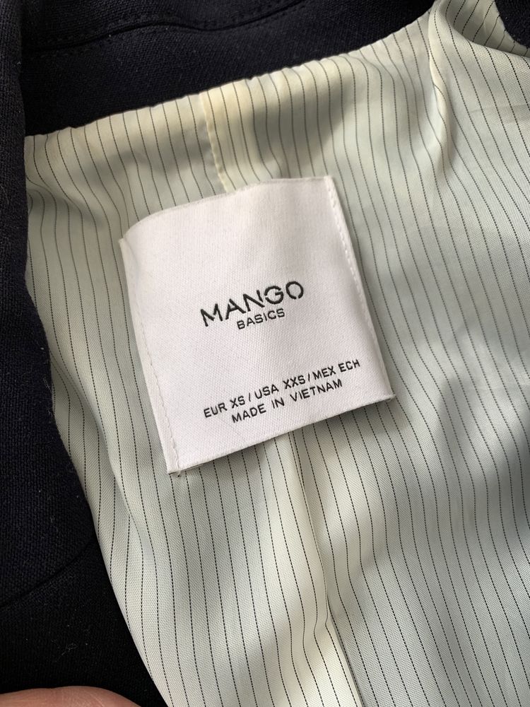 Продам пальто-пиджак Mango