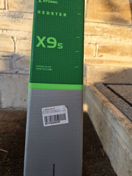 Ski Atomic Redster X9 S
Revo S + X 12 Gw
Green/silver